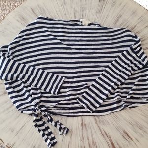 NWOT boutique off shoulder top M/L